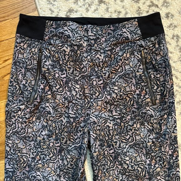 ATHLETA Trekkie North Jogger | size 12 | abstract soft tones - Picture 4 of 15